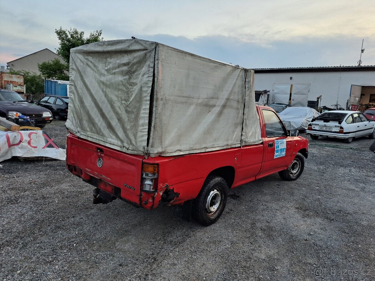 Taro pick-up