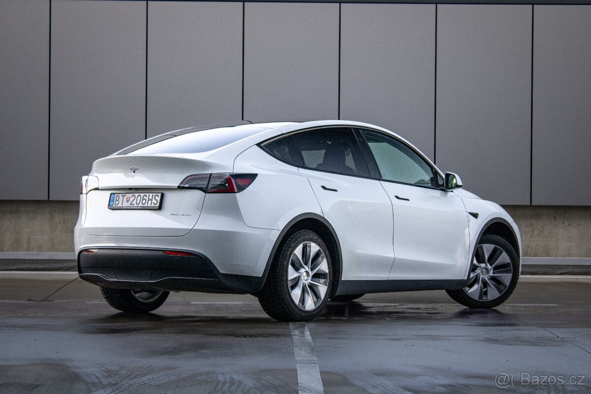 Tesla Model Y 75kWh Long Range AWD 378kW / ODPOČET DPH / - 5