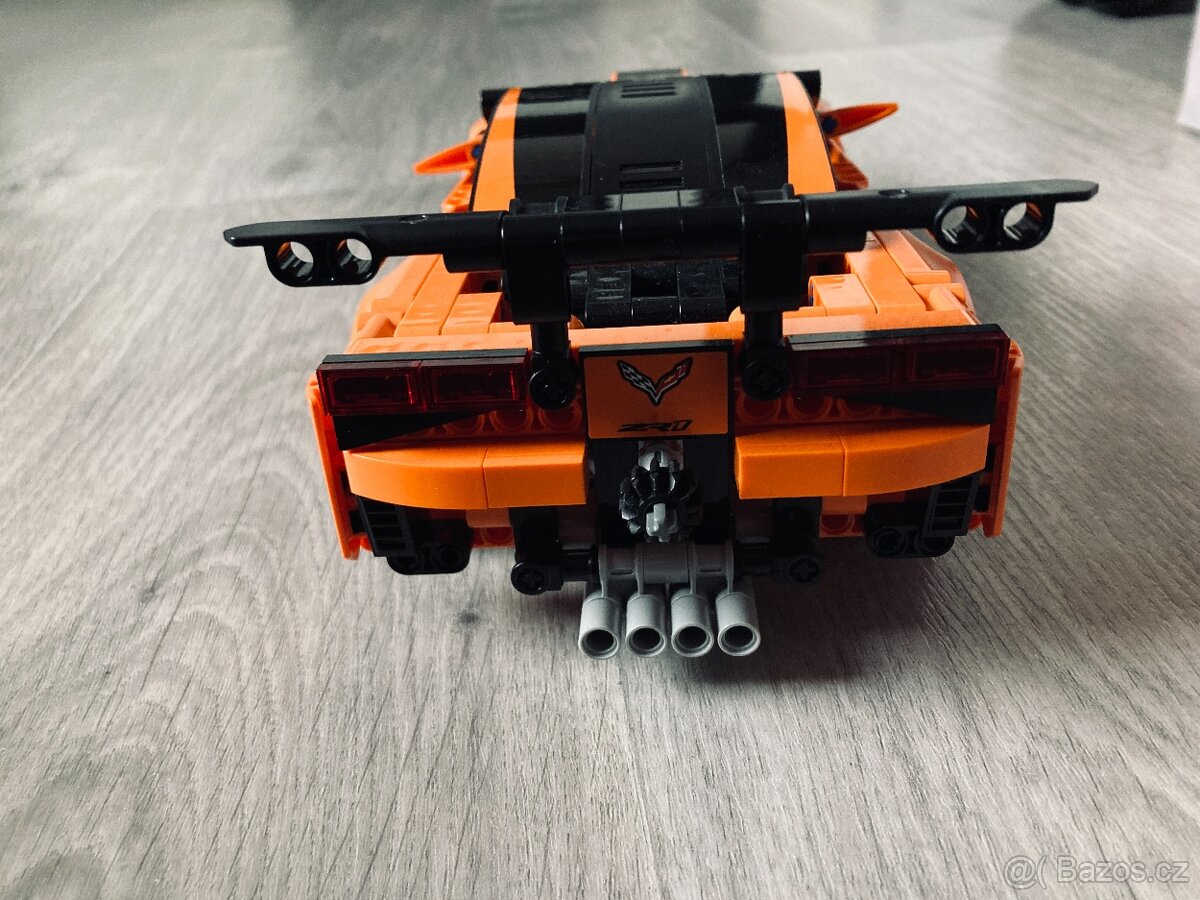 Lego Technic Chevrolet Corvette ZR1 - 5