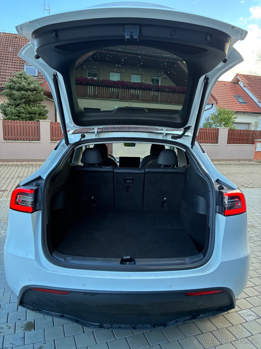 Tesla Model Y Long range | 1 majitel | top stav - 5