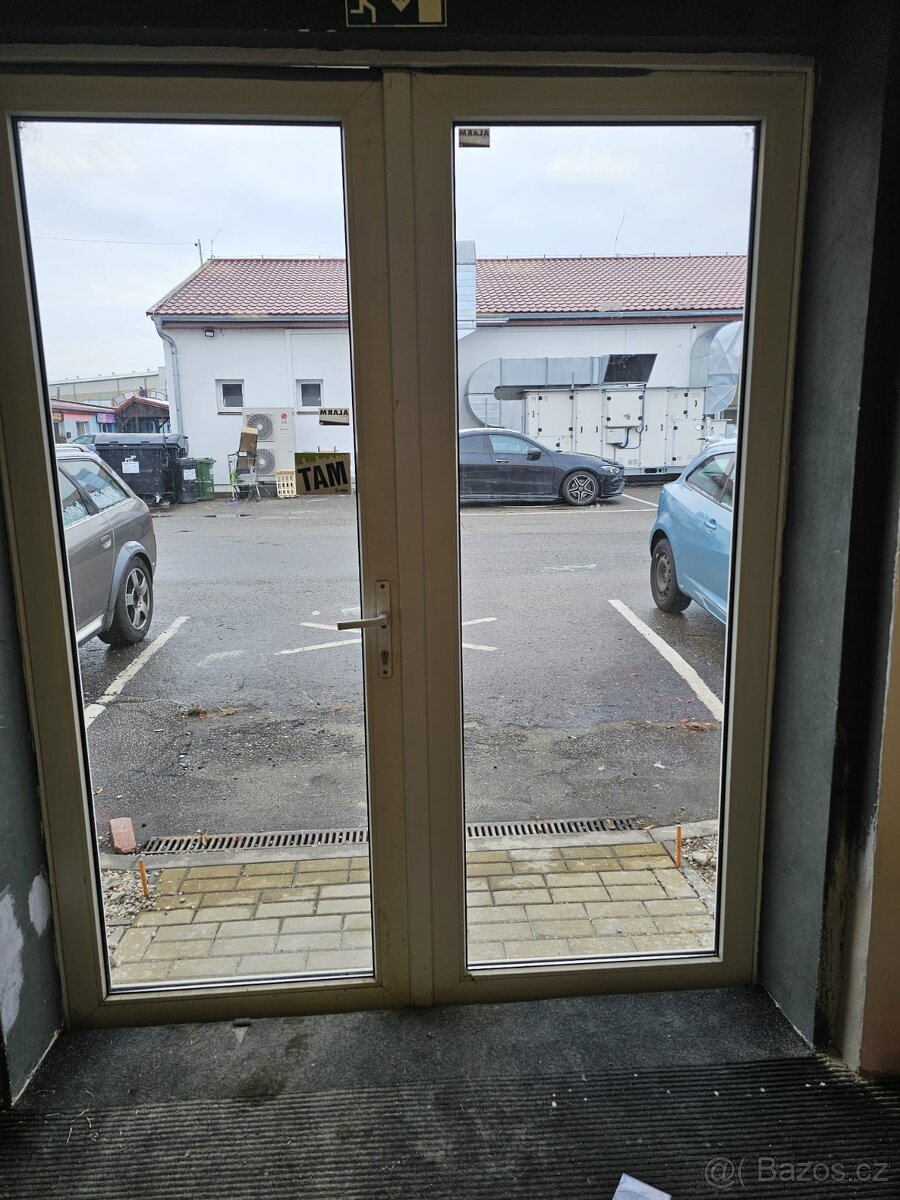 pronájem obchodní prostor - 5