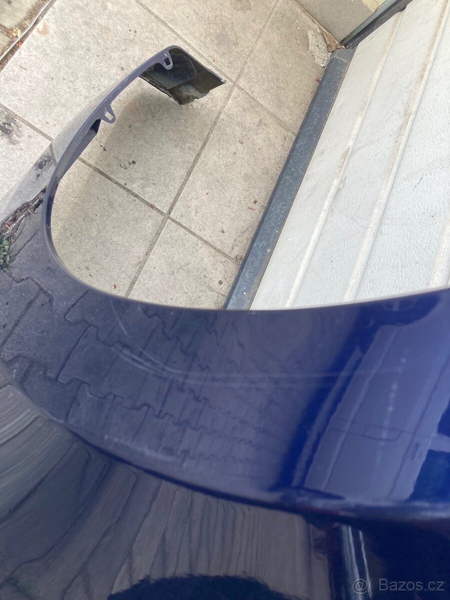 Prodám levý přední blatník Hiundai I30 - 5