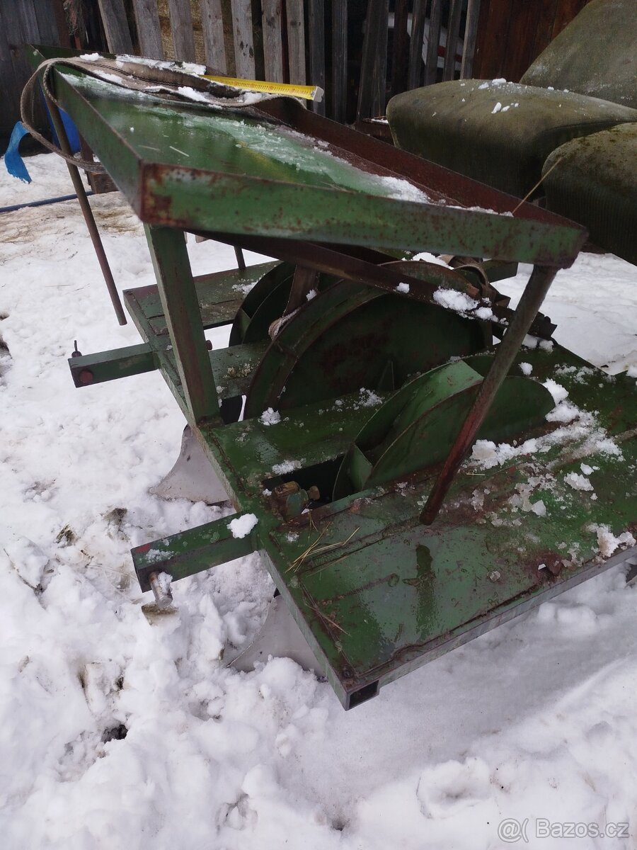 Sazečka na brambory - 5