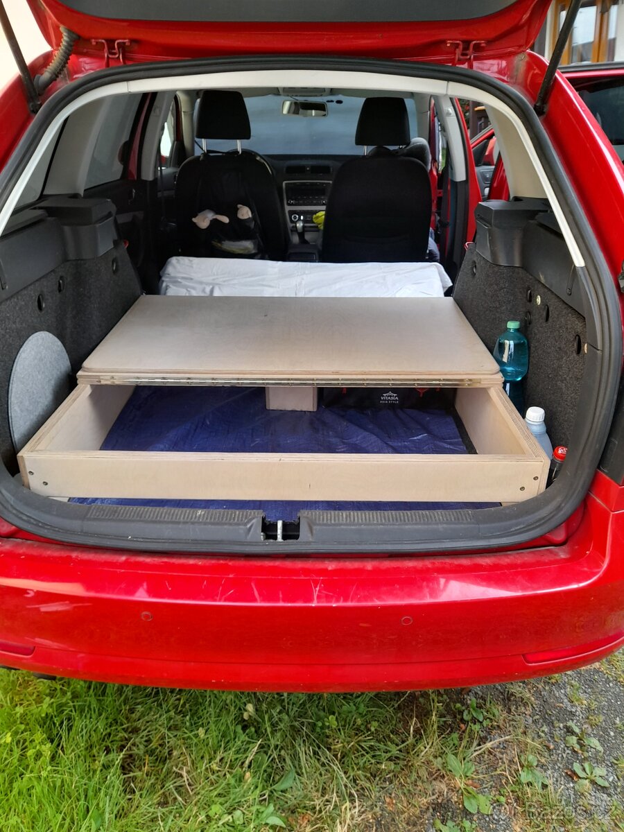 Spaci vestavba Skoda Octavia II Combi - 5