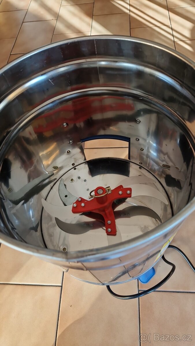 Šrotovník / drtič - na jablka, řepa, mrkev, kopřivu - 5