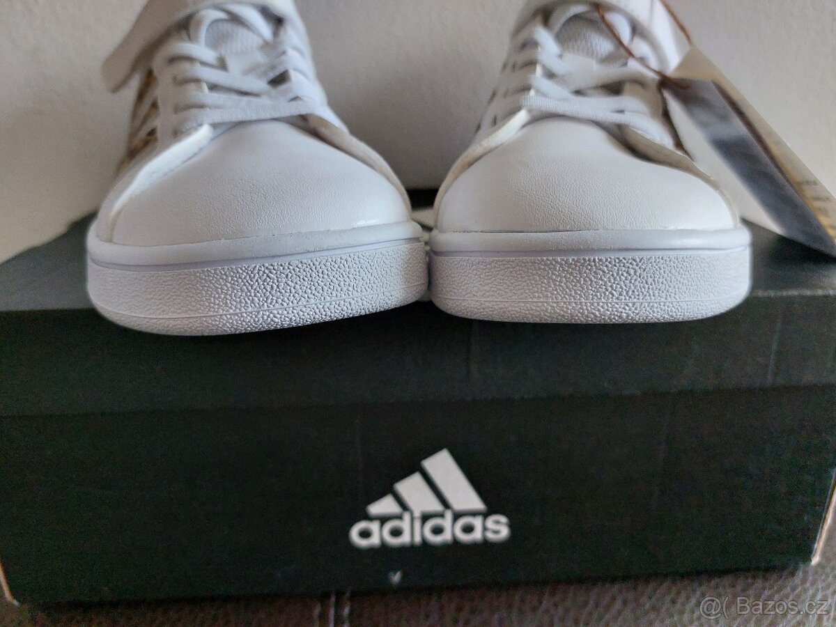 Adidas v. 31 Nové - 5