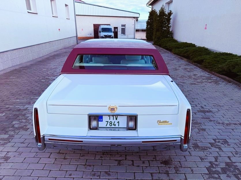 Na prodej: Cadillac DeVille Presidential (1991) - 5