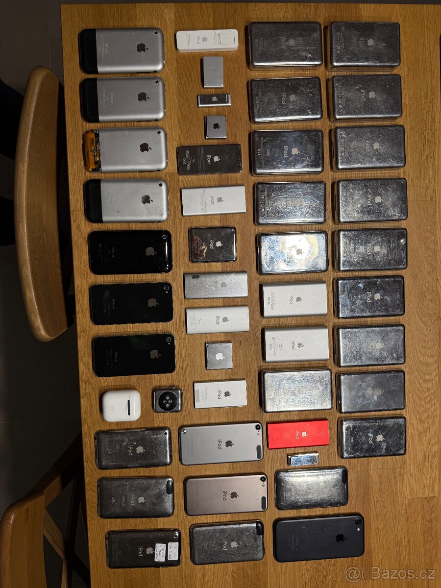 Apple iPod, iPhone sbirka - 5