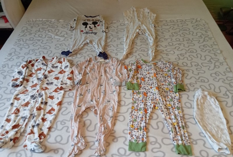 MEGA BALÍK 58 KS DÍVČÍHO OBLEČENÍ VEL.86 ZA SUPER CENU 3500, - 5