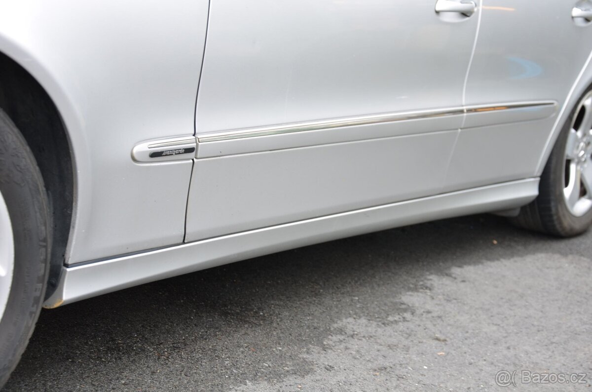 Mercedes Benz E500 4 Matic - náhradní díly - 5