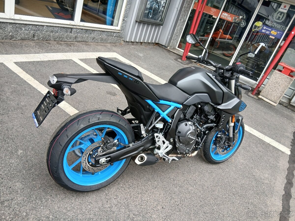 Suzuki GSX-8S - 5