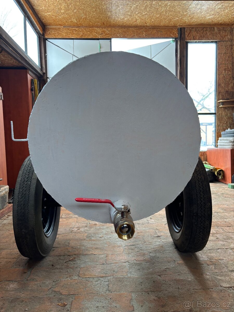 Lejta, cisterna na vodu 800l, velmi dobrý stav - 5