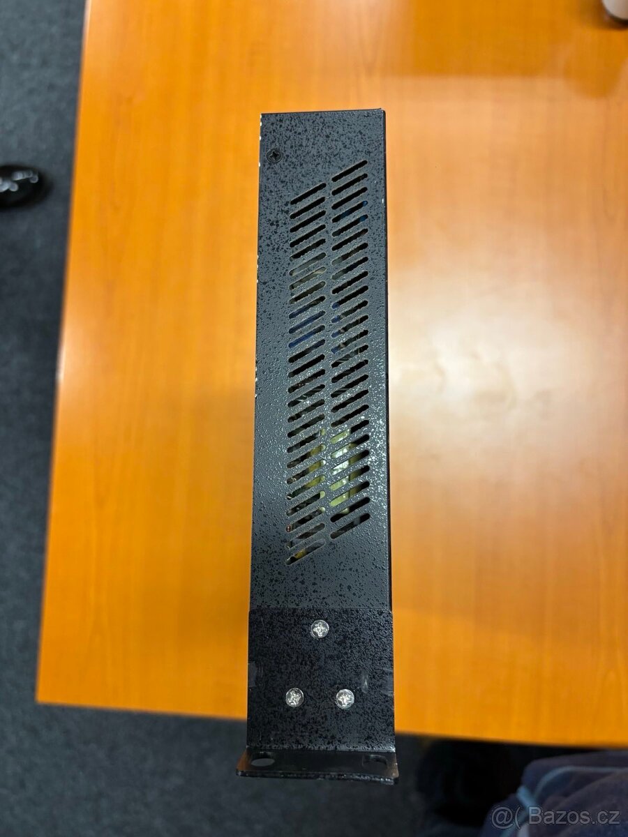 Gigabitový managovatelný switch - 5