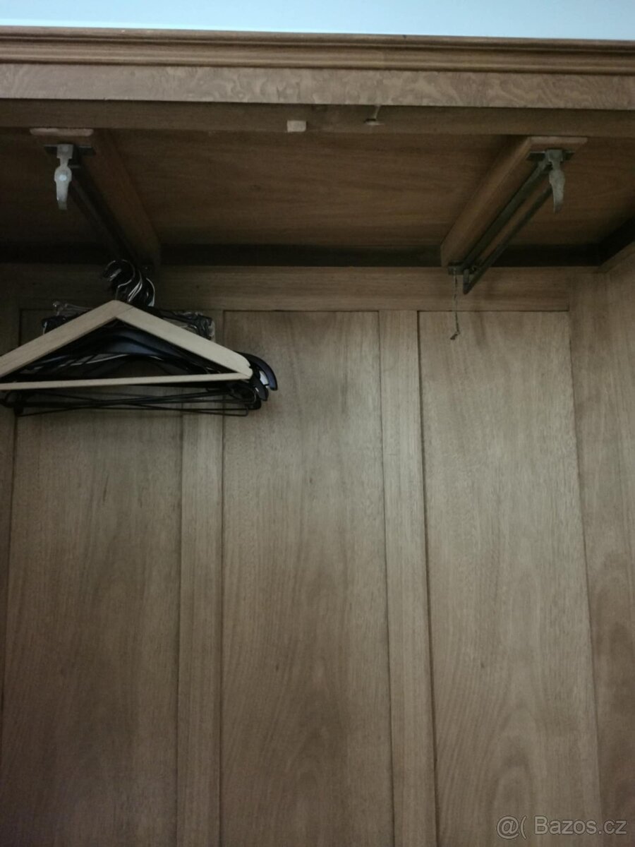 Skříně z 30 let - 5