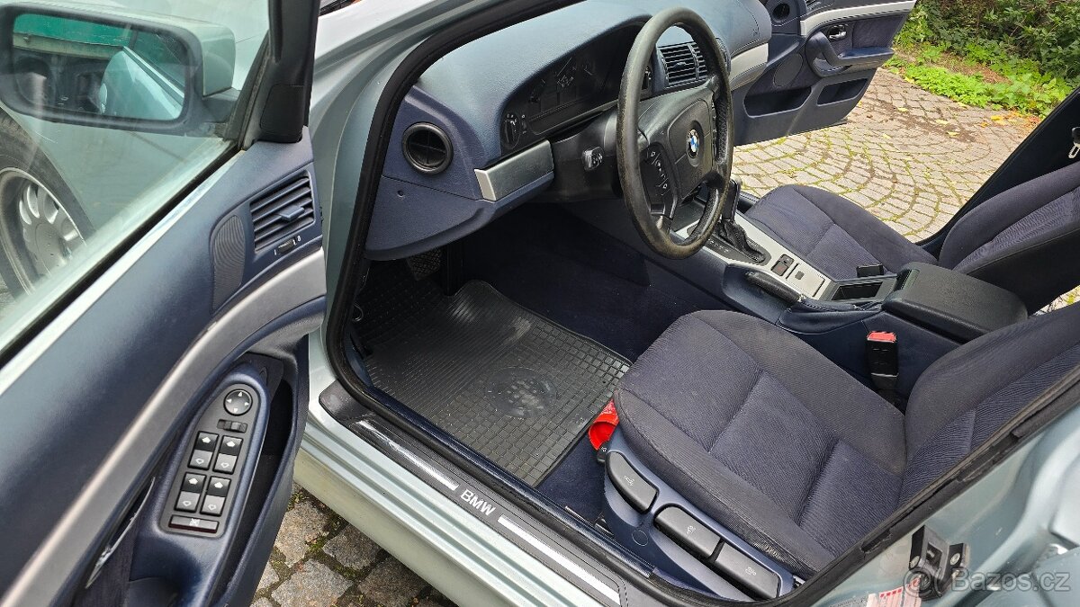 Prodám BMW E39 525tds touring vyrobené 2000 s automatem. - 5
