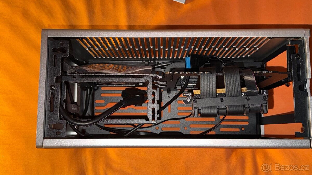 Fractal Design Terra Silver - 5