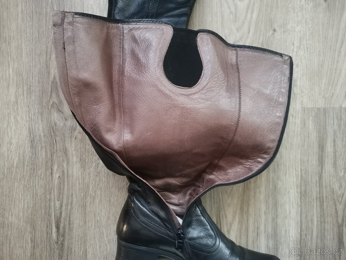 Černé kožené kozačky Nero Giardini vel. 37 - 5