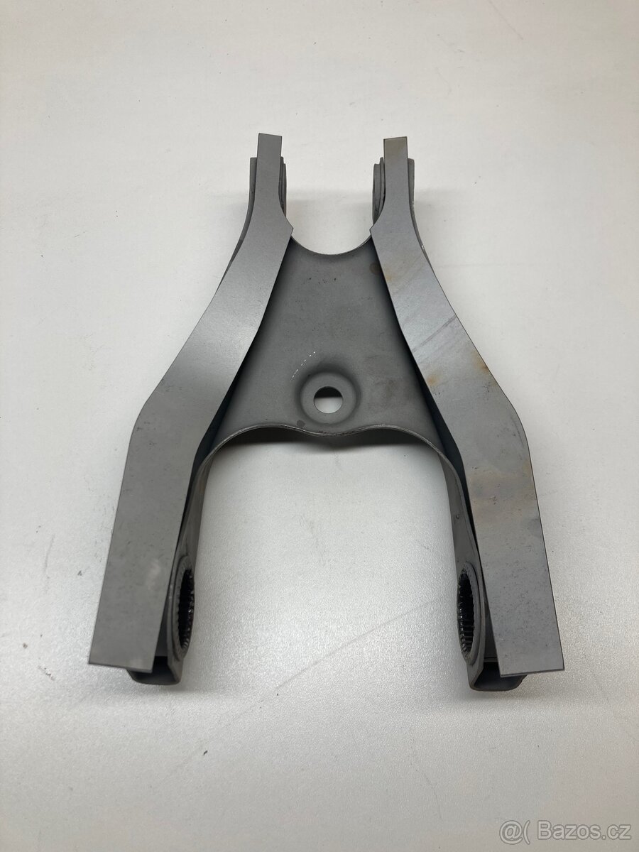 Výztuhy náprav Škoda 100 — Rapid - 5