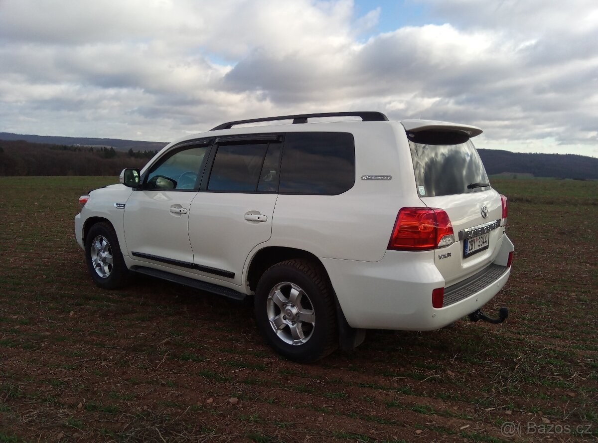 Toyota Land Cruiser 200 najeto 62 tis km - 5