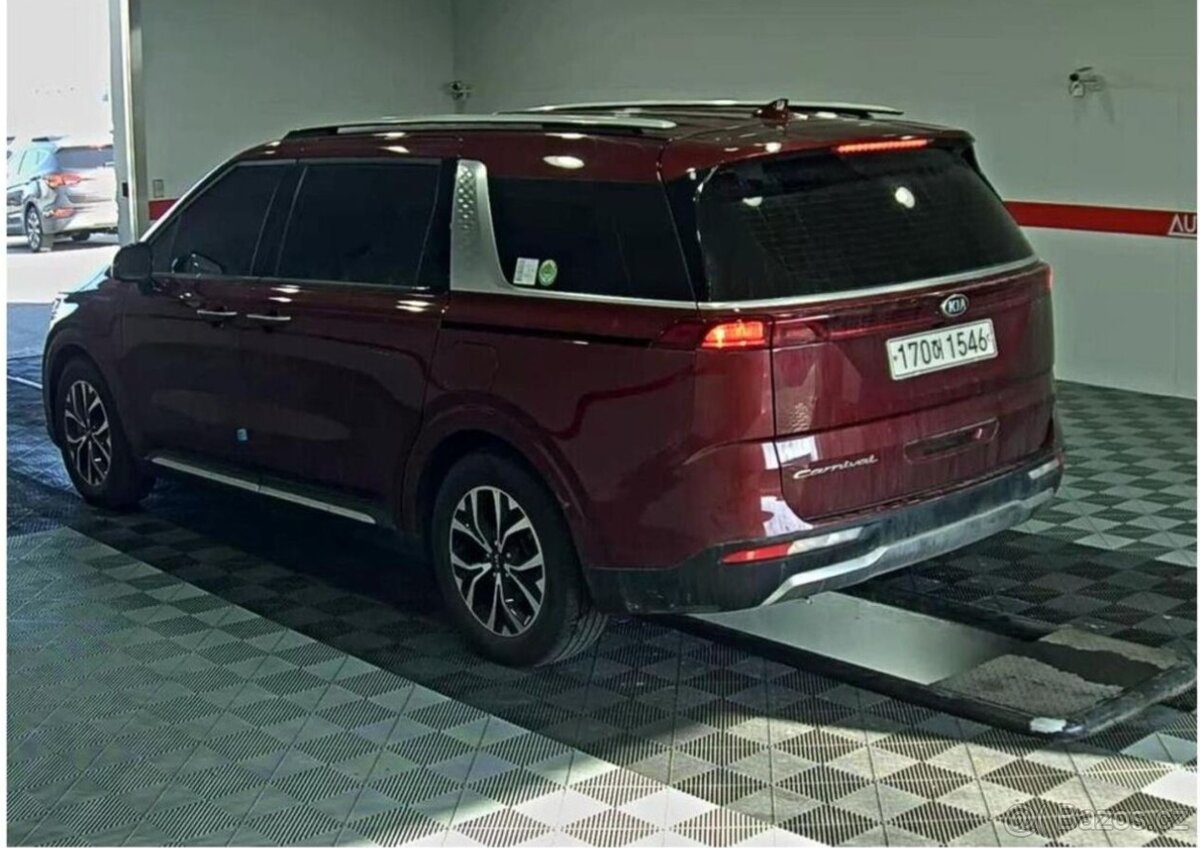 Kia Carnival 2.2- VŮZ NA CESTĚ - 5