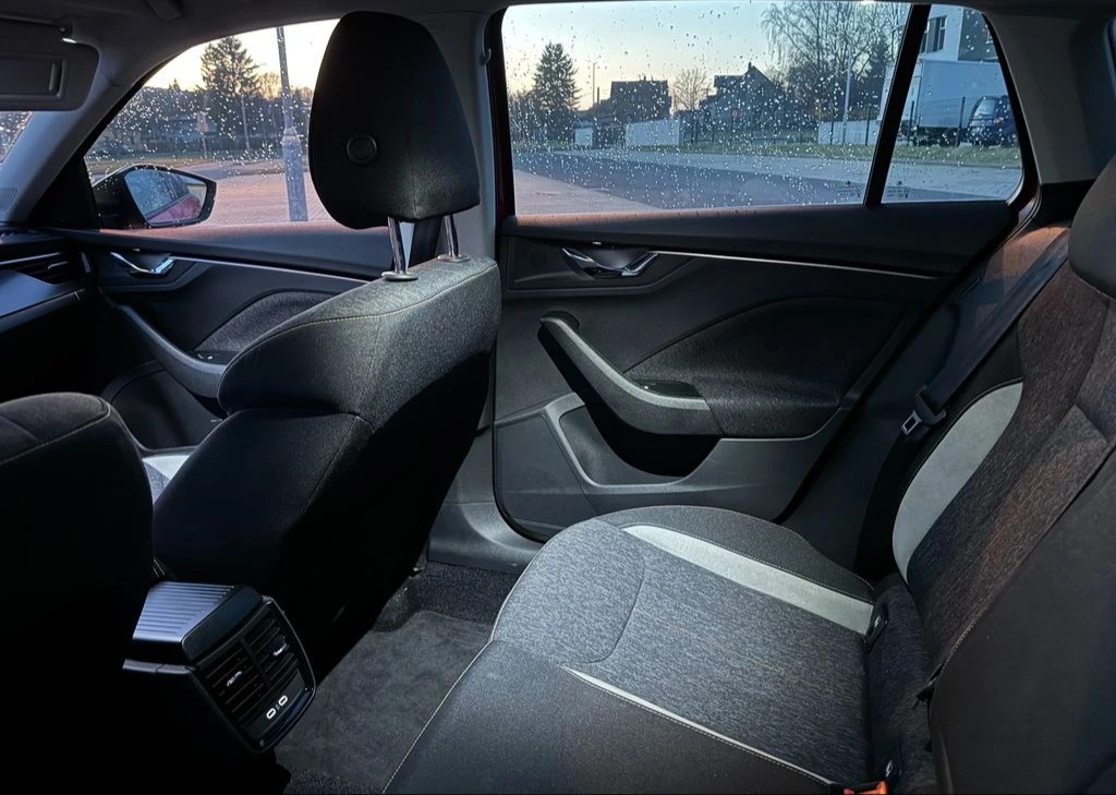 Škoda Octavia combi 2 1,6tdi na díly - 5