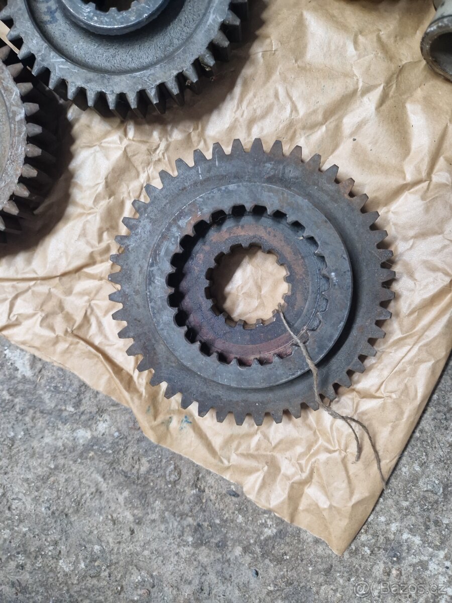 Dily převodovky zetor 4011 - 5