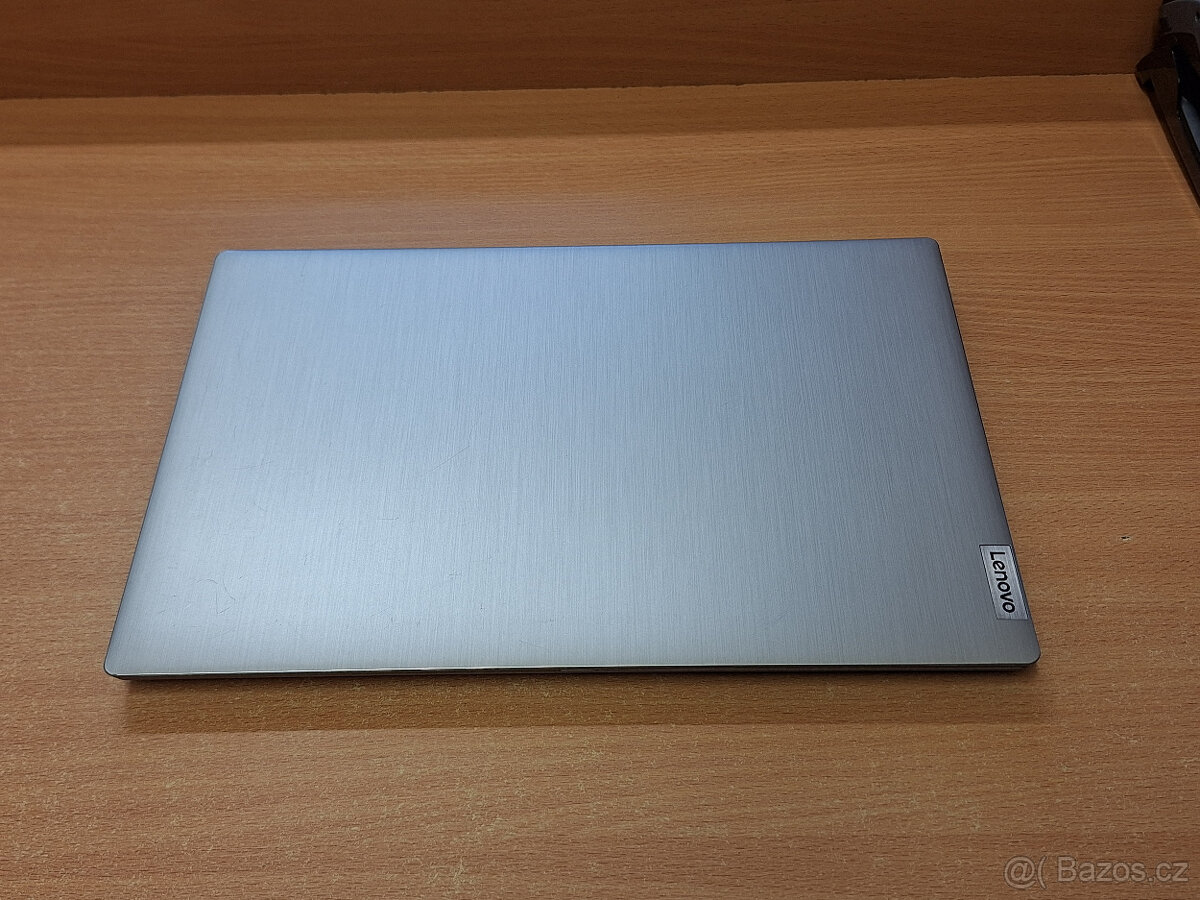 Lenovo IdeaPad 3 15ADA05 - 5