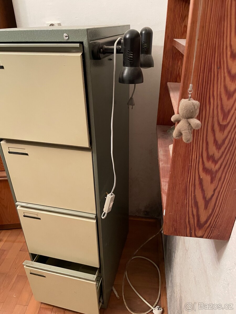 Kovová kartotéka - 5