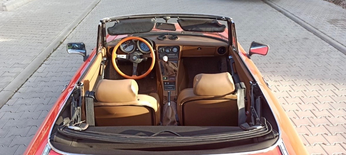 Alfa Romeo Spider 1984 - 5