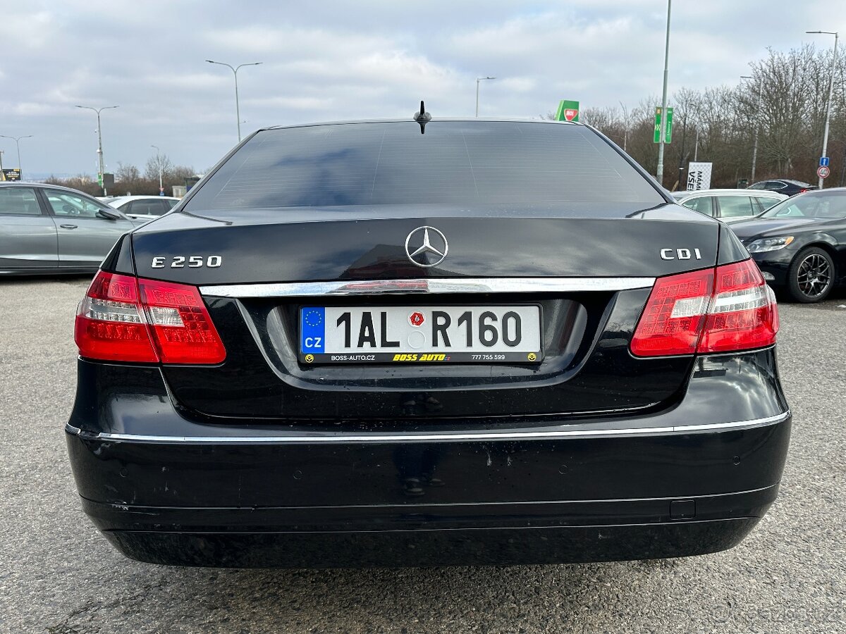 Mercedes-Benz E 250 2009 - 5