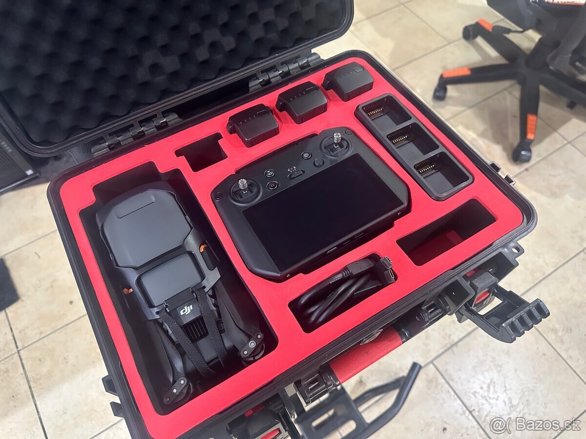 Dron DJI Mavic 3 Pro Fly More Combo - 5