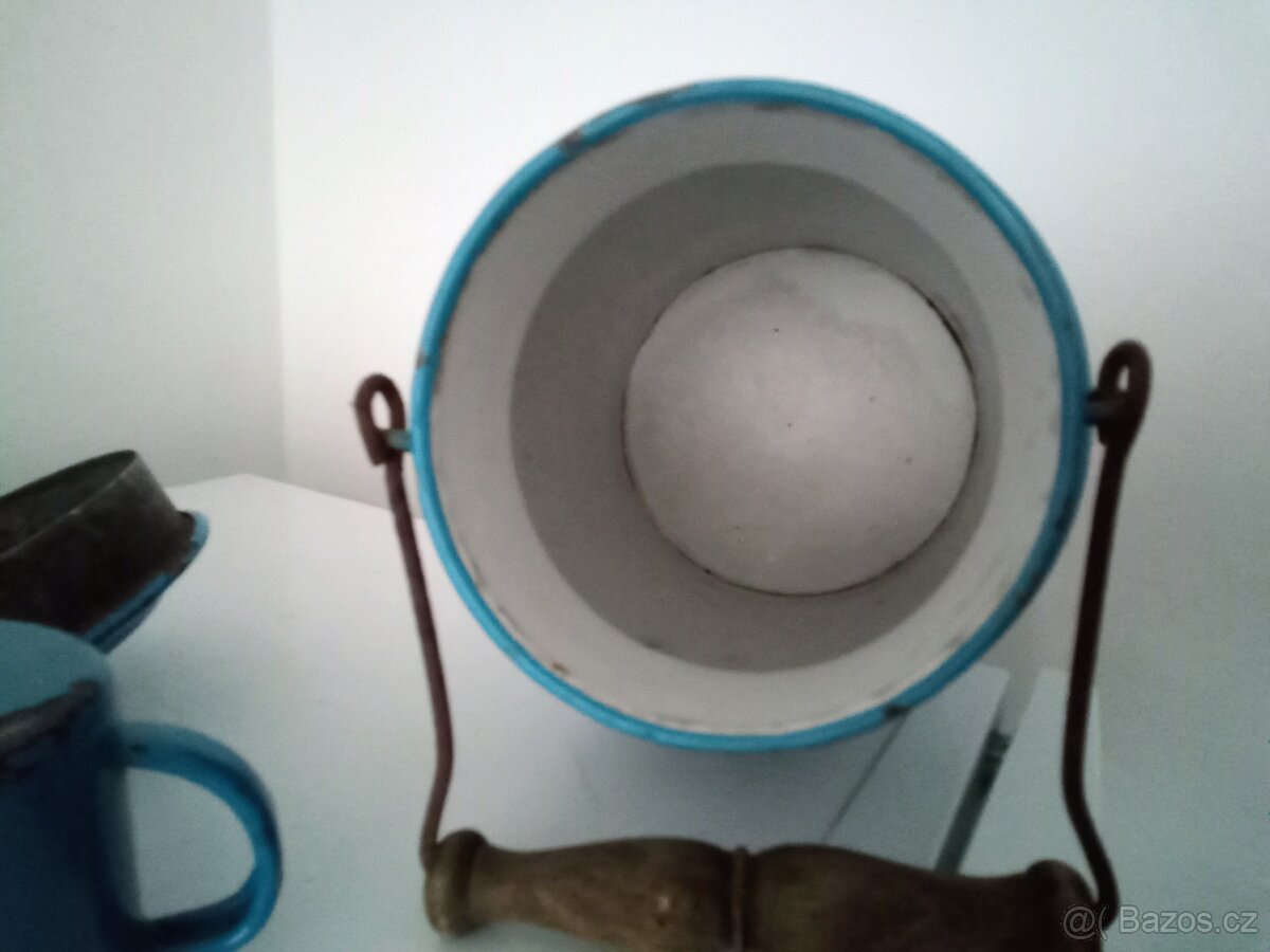 Staré, modré, smaltované nádobí - 5