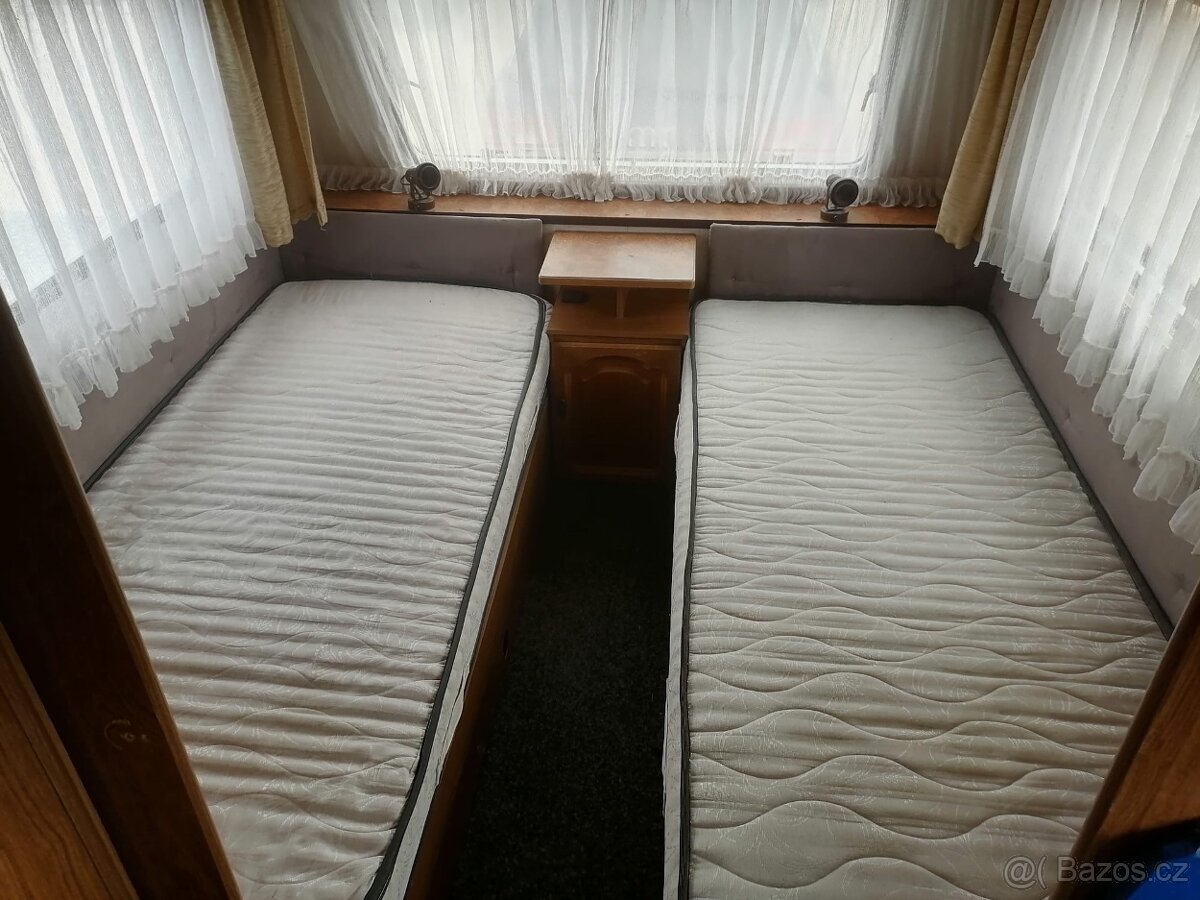 Karavan Burstner, Koupelna , Topení - 5