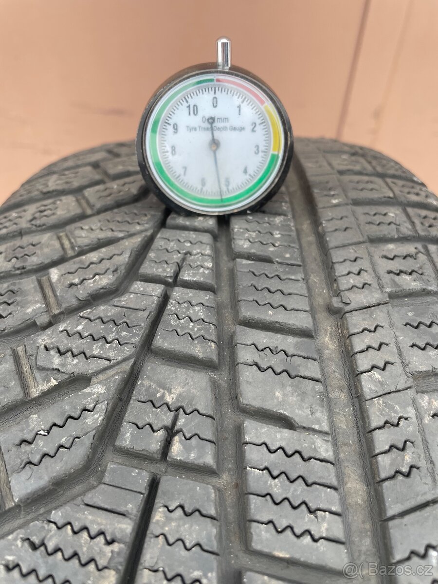 Zimní pneu 215/55/18 - 5