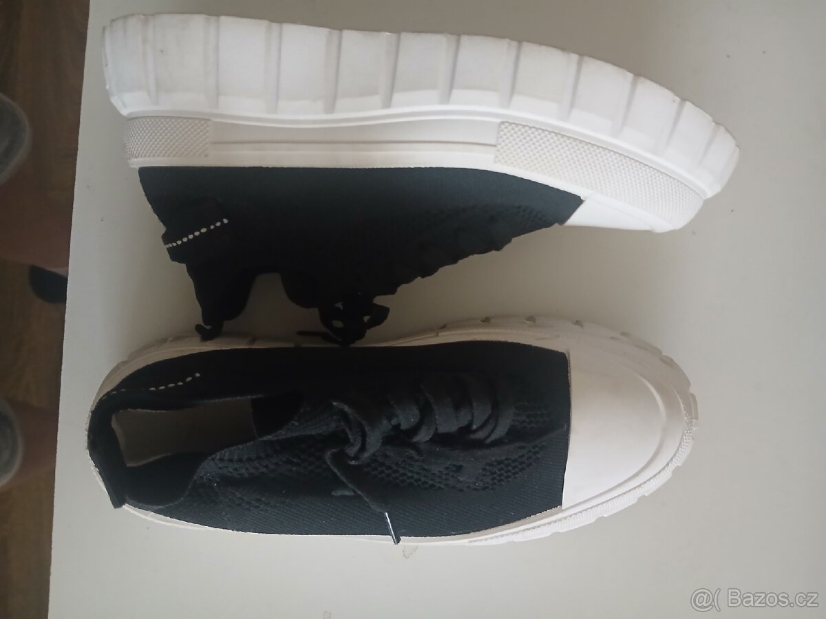 Tenisky NOVÉ vel.40 - 5