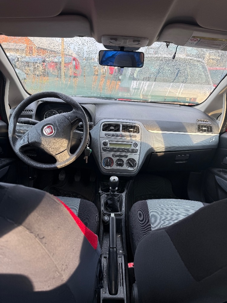 Prodám veškeré náhradní díly Fiat Grande Punto 1.2 48kw - 5