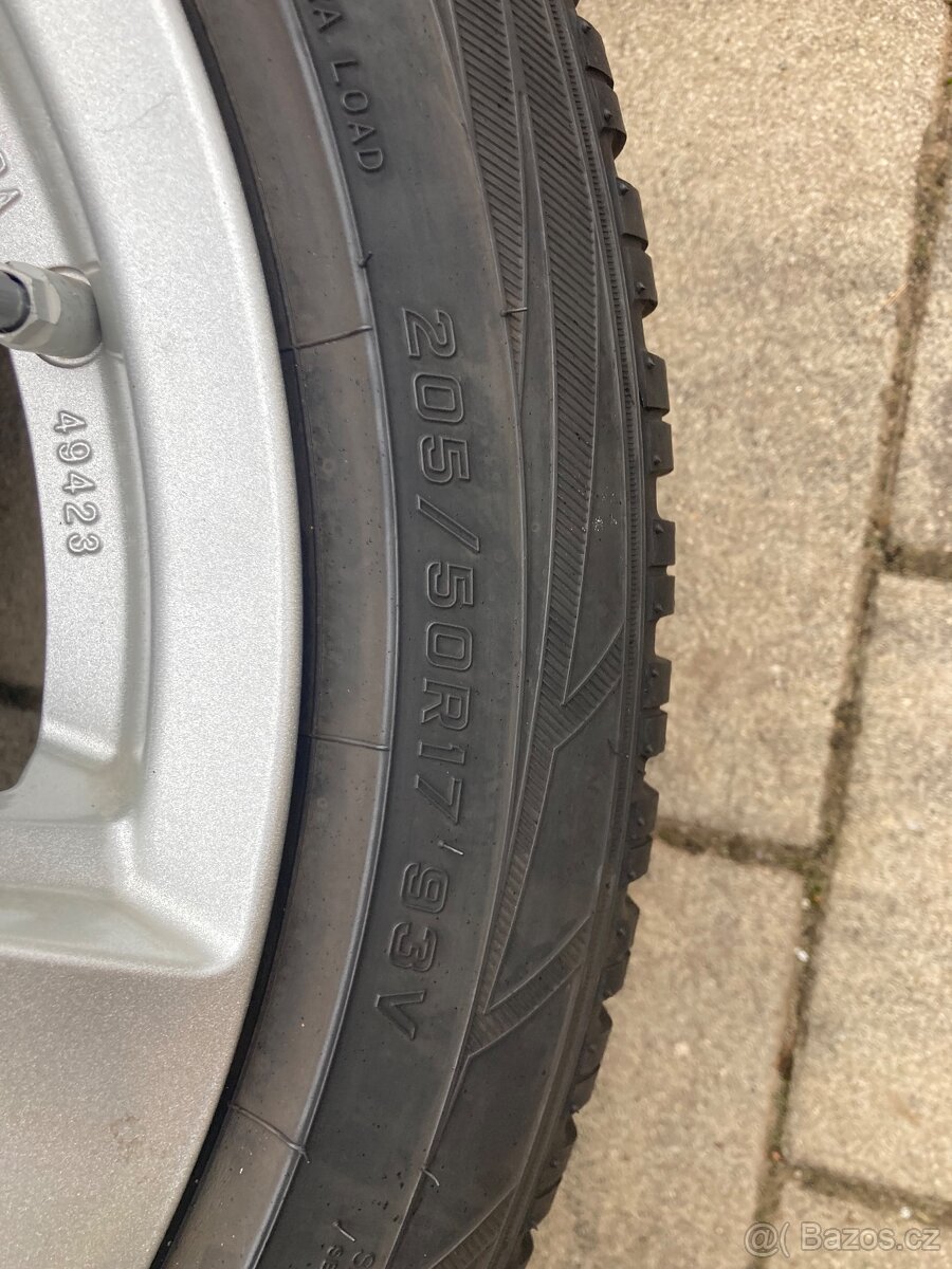 Atraktivní zimní alu sada Bmw, Volkswagen T5, T6, 5x120, R17 - 5