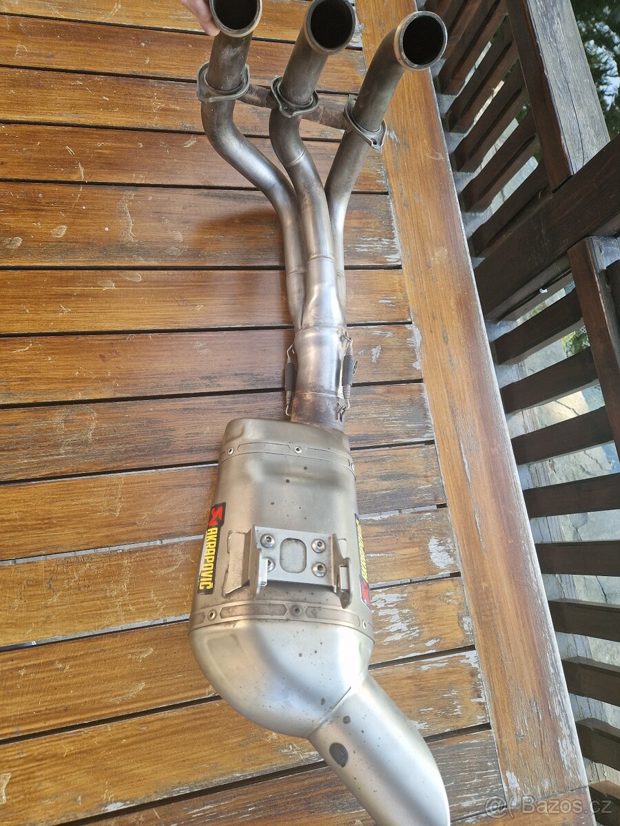 Yamaha MT 09 Akrapovič - 5