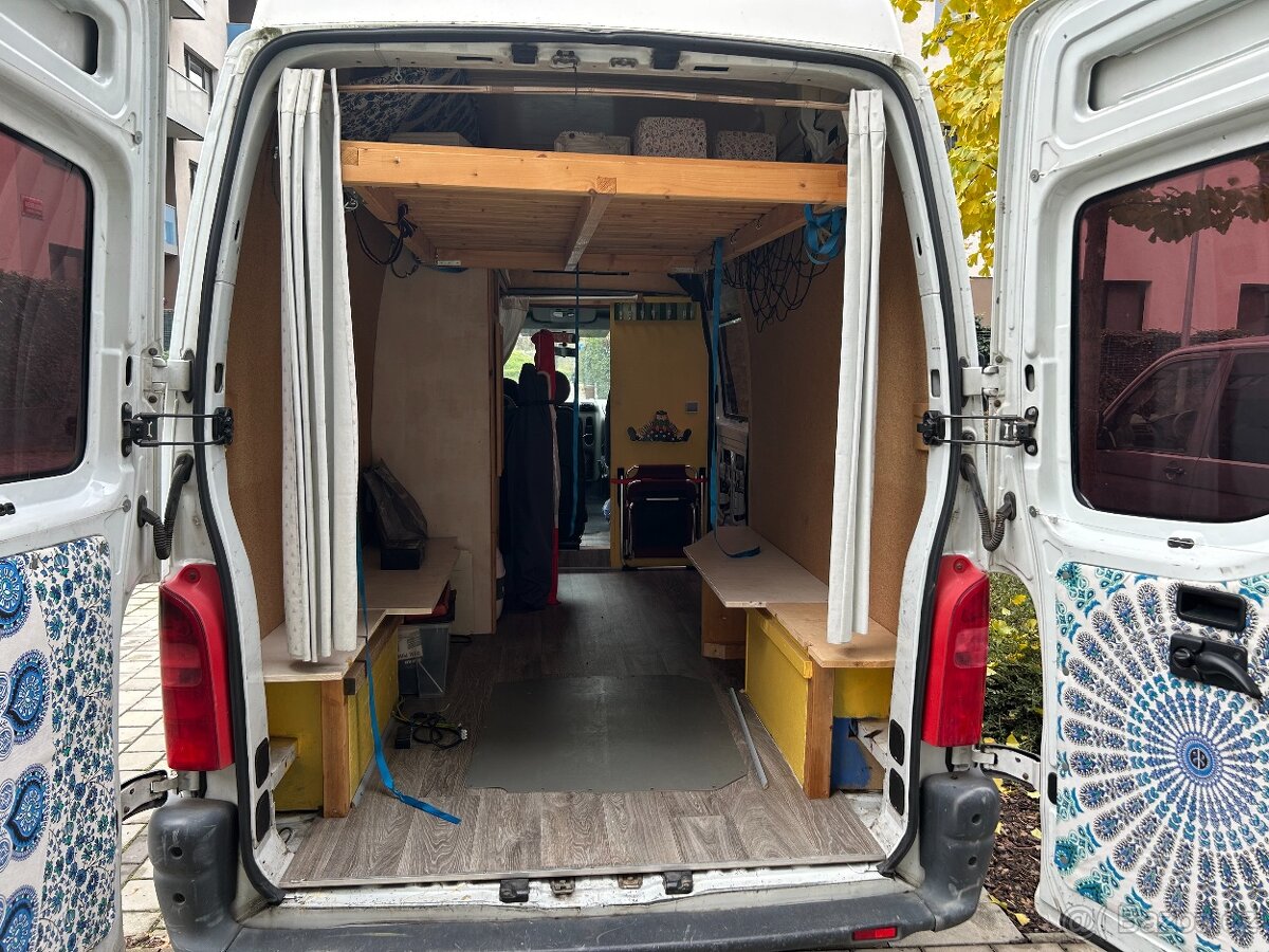 Renault Master 2,2D 66kW rok 2003 326000km - 5