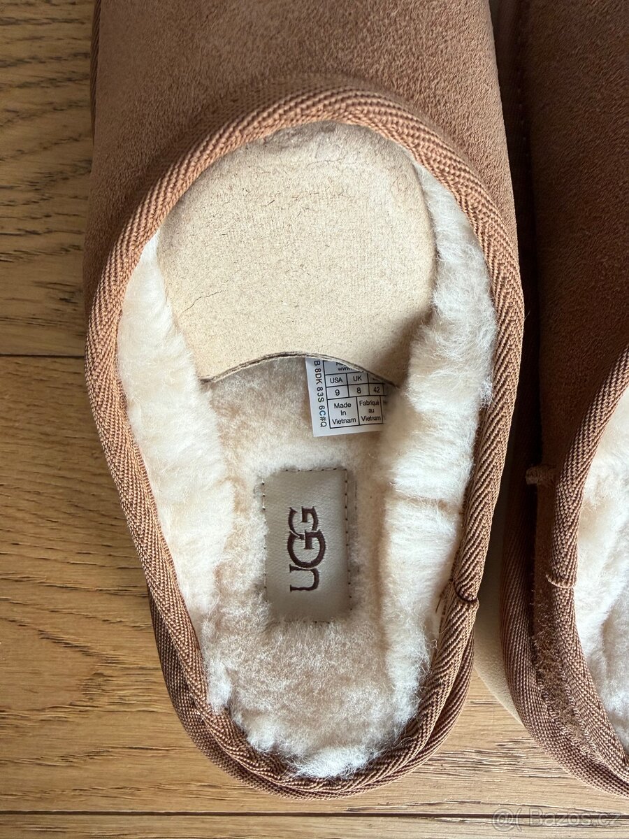 UGG Clasic slip-on - 5