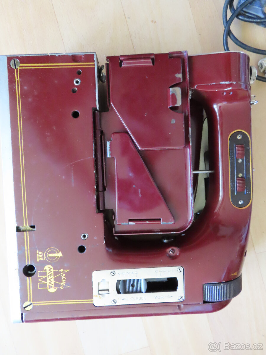 Přenosný šicí stroj - 5