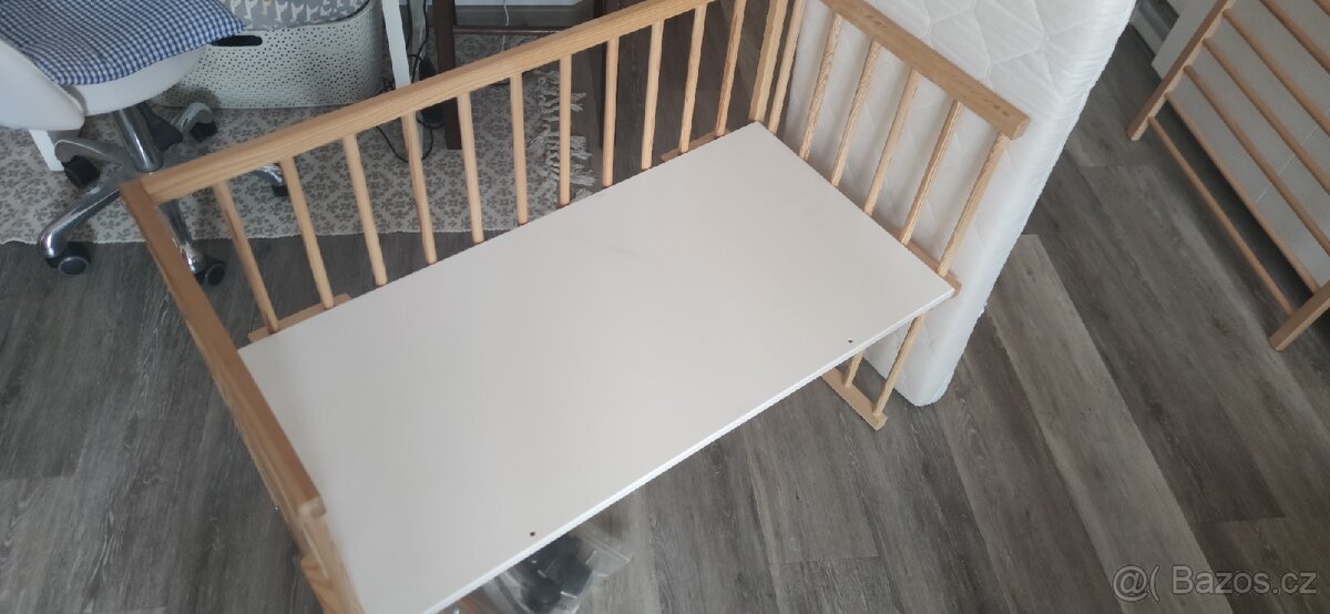 Přístavná dětská postýlka + matrace - 5