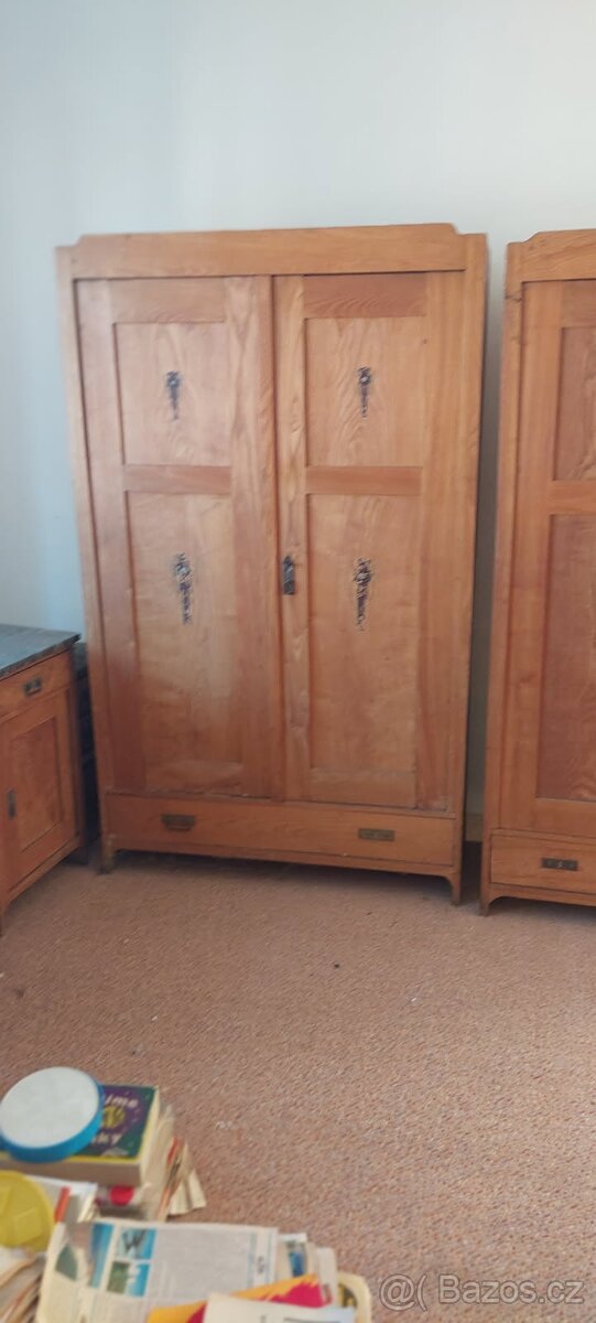 Skříňe, komody, truhly, kufry, atd. - 5