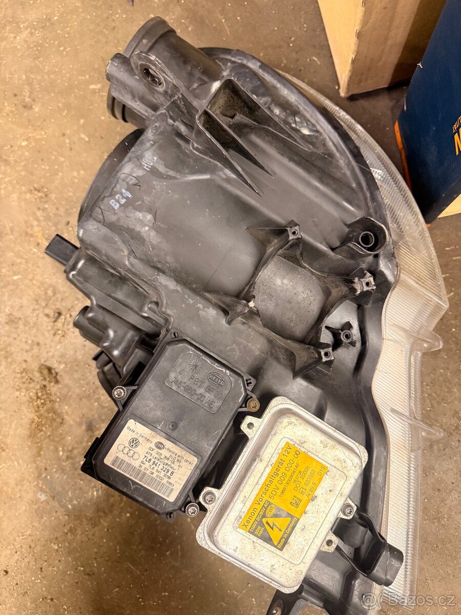 Prodám Bixenony Škoda Superb 2 - 5