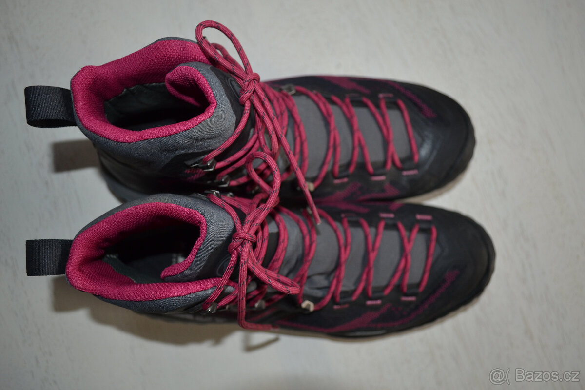 Trekové boty zn. Mammut s GTX membránou vel. 40 - 5