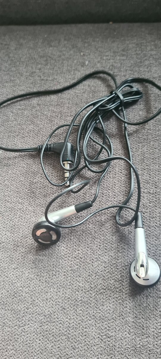 Sluchátka retro Nokia a Samsung - 5