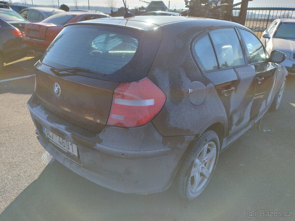 BMW E87 116D 2010 85kW 2,0d KRASNY, malo KM, DILY - 5