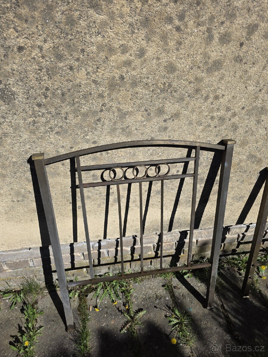 Mosazné rámy postele - 5