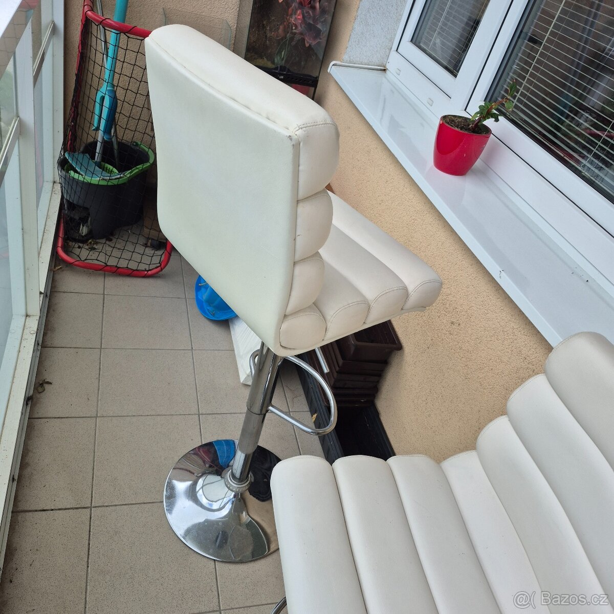 Bílé kožené barové židle barovky - 5