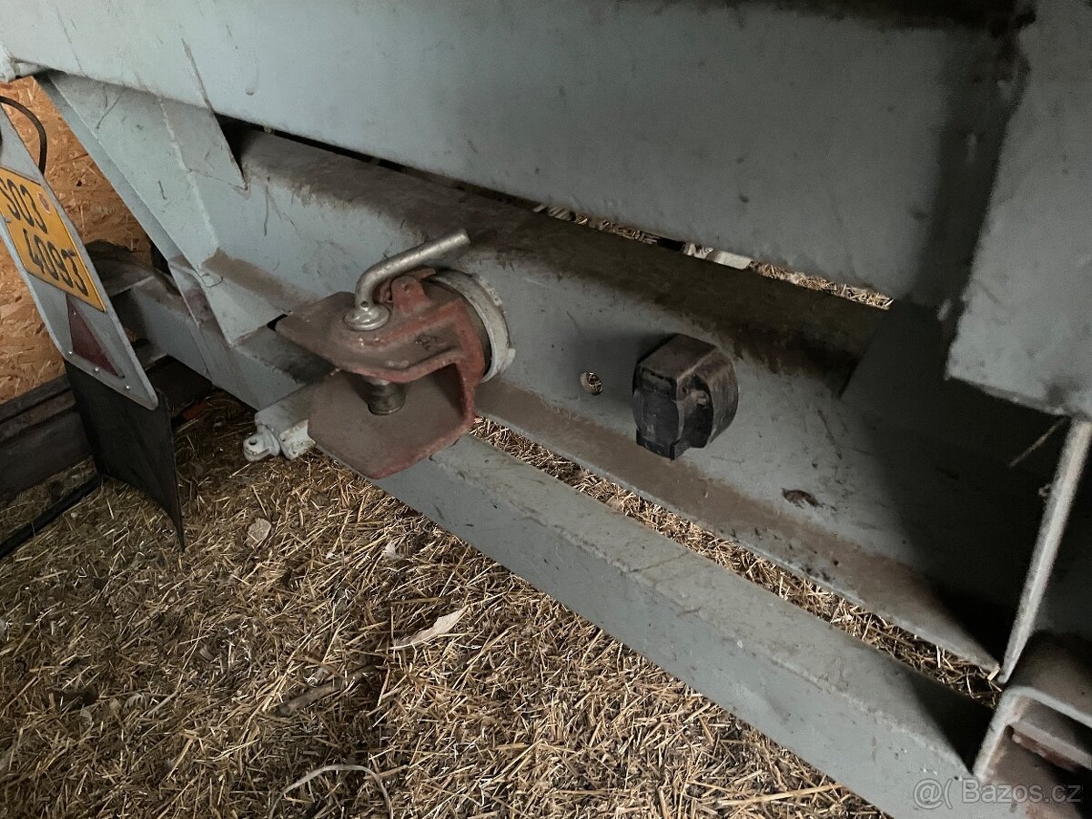 Traktorový vlek 8t - 5